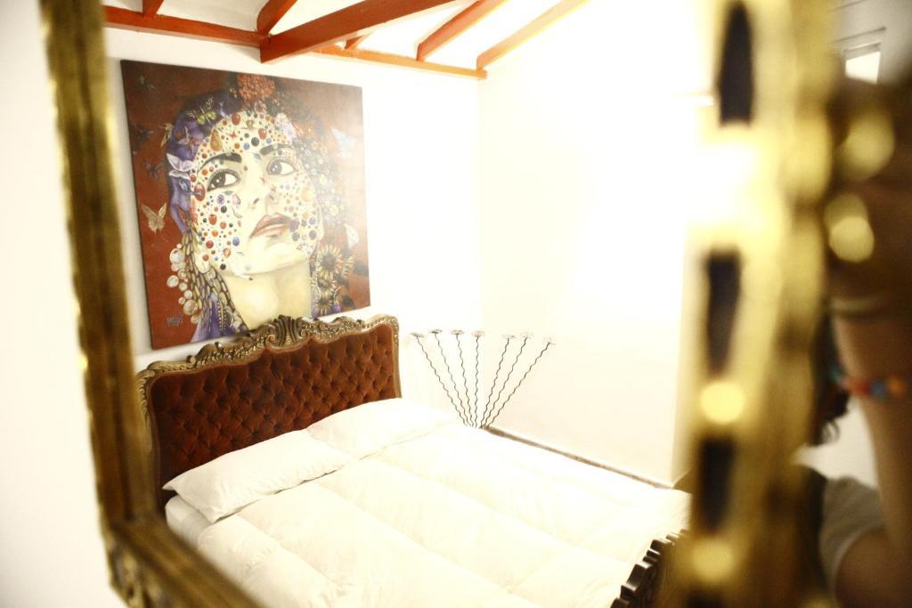 Buddha Hostel Medellín Eksteriør billede